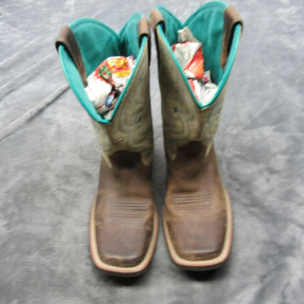 Ariat couple blemish